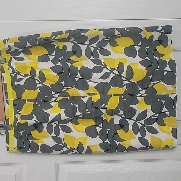 Boden  Yellow and Green Lemon Print A line Skirt Size 8R - Picture 8 of 10